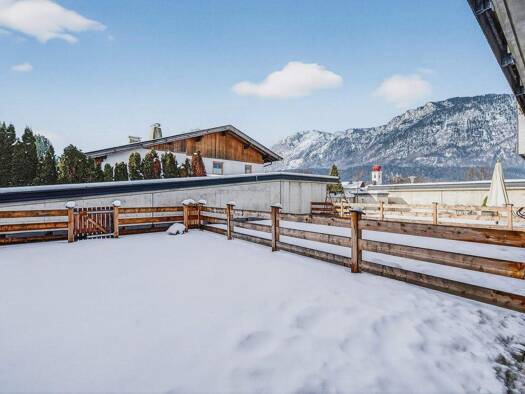 Wohnung zur Miete - Erstbezug 955 € 2 Zimmer 43,6 m² frei ab 01.04.2026 Oberlangkampfen 6336