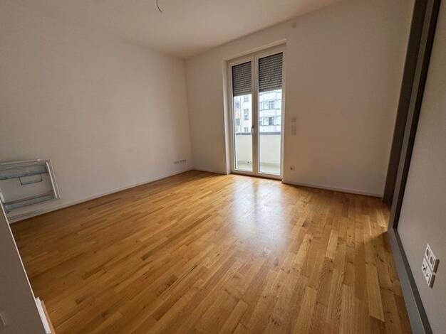Wohnung zur Miete 582 € 2 Zimmer 38,8 m² 2. Geschoss frei ab 11.09.2026 Prager Straße 14 Zentrum-Südost Mitte 04103