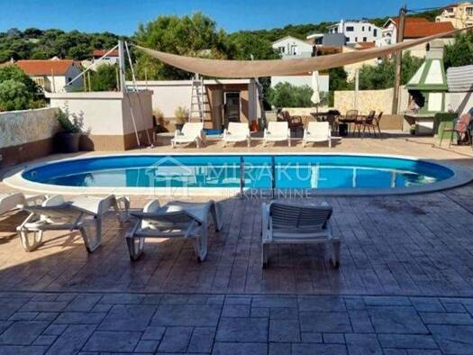 Einfamilienhaus zum Kauf 840.000 € 21 Zimmer 447 m² Tisno Tisno 22240