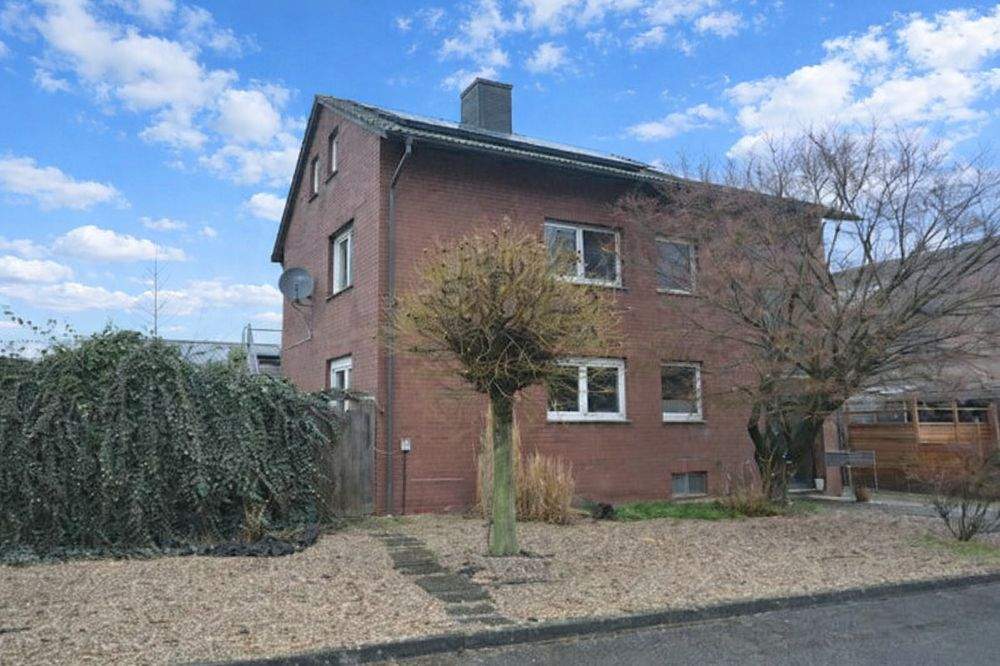 Immobilie in Nordwalde - ***Viel Raum, viele Möglichkeiten - Zweifamilienhaus auf großem Grundstück*** - Bild 1