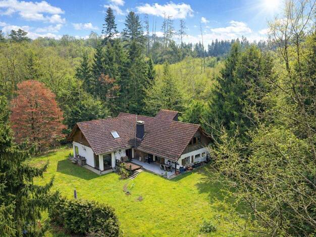 Sonstiges zum Kauf als Kapitalanlage geeignet 699.000 € 9 Zimmer 287 m² 16.712 m² Grundstück Oberems Glashütten 61479