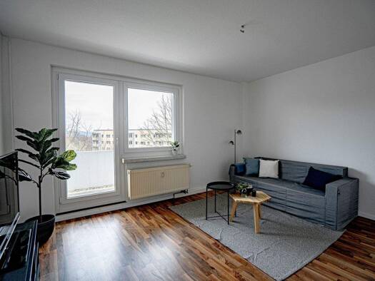 Wohnung zur Miete 338 € 3 Zimmer 61,5 m² 2. Geschoss frei ab sofort Elsterberger Straße 11 Lusan Gera 07549