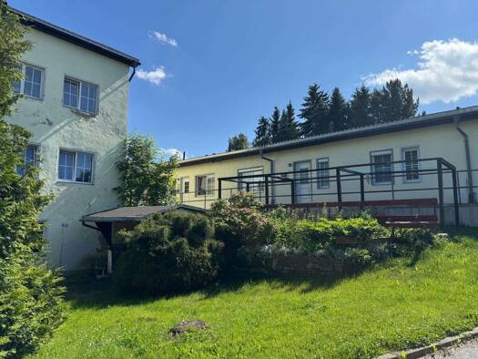 Mehrfamilienhaus zum Kauf 1.050.000 € 53 Zimmer 1.397 m² 6.030 m² Grundstück Schlettau Schlettau 09479