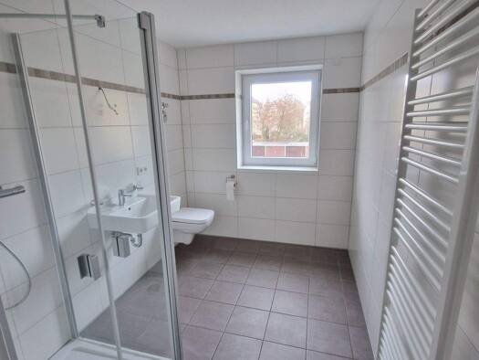 Studio zur Miete 338 € 1 Zimmer 45 m² 1. Geschoss Dr.-M.-Luther-Str. 67 Schönebeck Schönebeck (Elbe) 39218