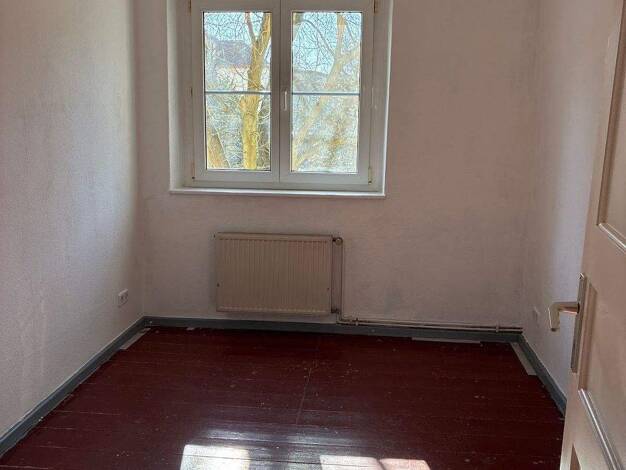 Wohnung zur Miete nur mit Wohnberechtigungsschein 423 € 1,5 Zimmer 48,3 m² 1. Geschoss frei ab sofort Glöwener Str. 6 Spandau Berlin 13585