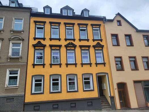 Reihenmittelhaus zum Kauf 110.000 € 8 Zimmer 225 m² 410 m² Grundstück Hohenstein-Ernstthal 09337