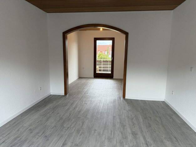 Mehrfamilienhaus zur Miete 2.350 € 8 Zimmer 175 m² 400 m² Grundstück frei ab 01.02.2026 Plankstadt 68723