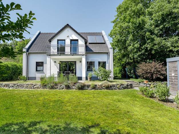 Einfamilienhaus zum Kauf 630.000 € 5 Zimmer 146,8 m² 663 m² Grundstück Emmershausen Weilrod 61276