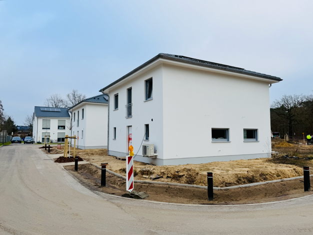 Einfamilienhaus zum Kauf - Erstbezug provisionsfrei 659.000 € 6 Zimmer 148 m² 392 m² Grundstück frei ab 01.04.2026 Storkower Straße 19P Königs Wusterhausen 15711