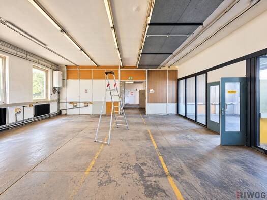 Lagerhalle zur Miete 2.088 € 261 m² Lagerfläche Wien 1140