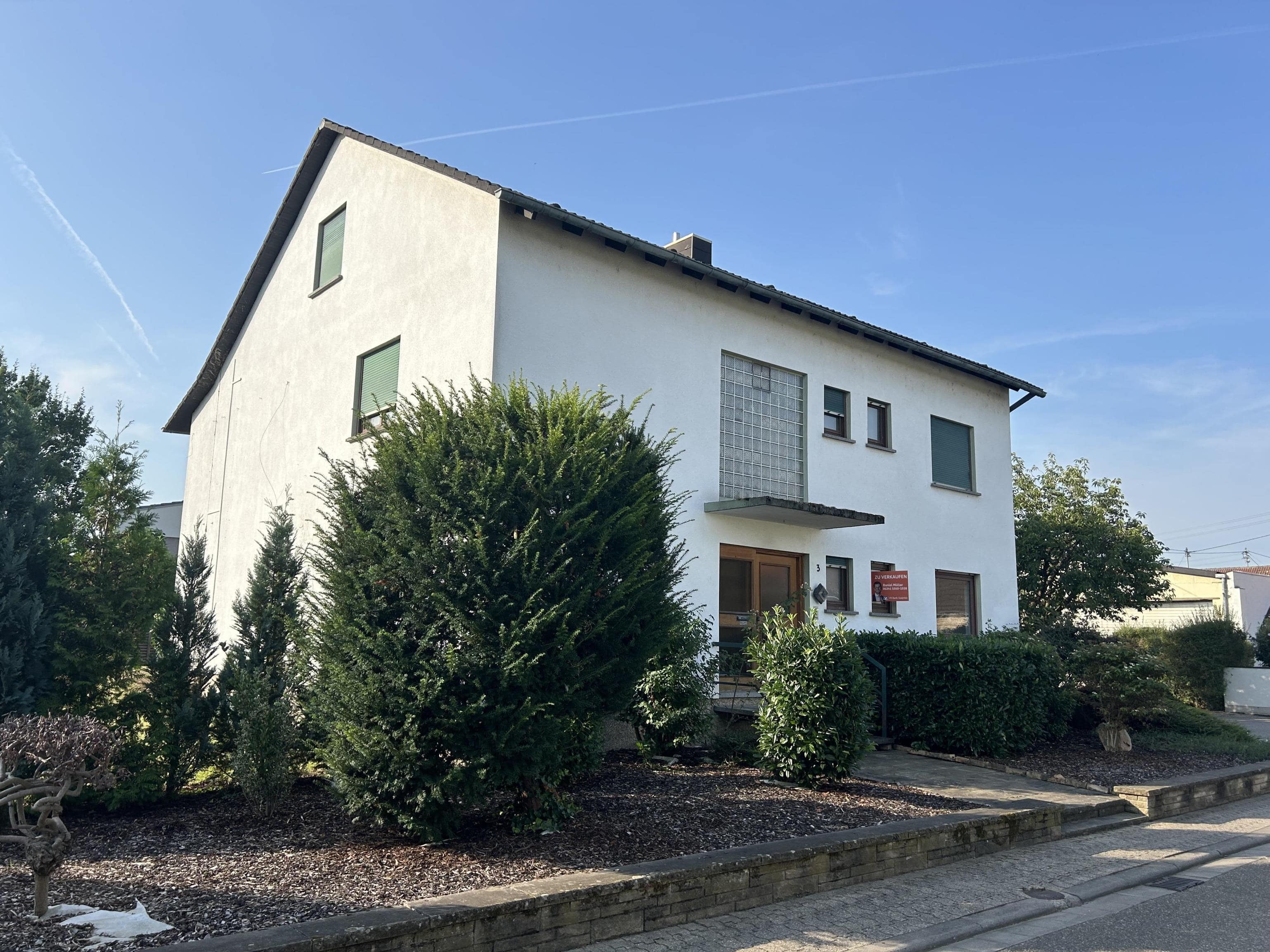 Einfamilienhaus zum Kauf 498.000 € 8 Zimmer 220 m²<br/>Wohnfläche 1.162 m²<br/>Grundstück Zeiskam 67378