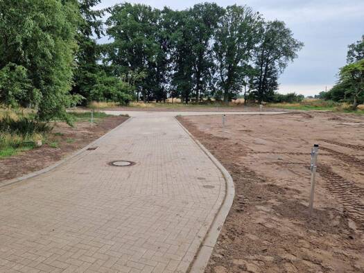 Grundstück zum Kauf provisionsfrei 82.000 € 302 m² Grundstück Dorfstraße 32 Neuendorf Lütow OT Neuendorf 17440