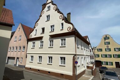 Mehrfamilienhaus zum Kauf 344.000 € 13 Zimmer 306 m² 140 m² Grundstück Oettingen Oettingen 86732