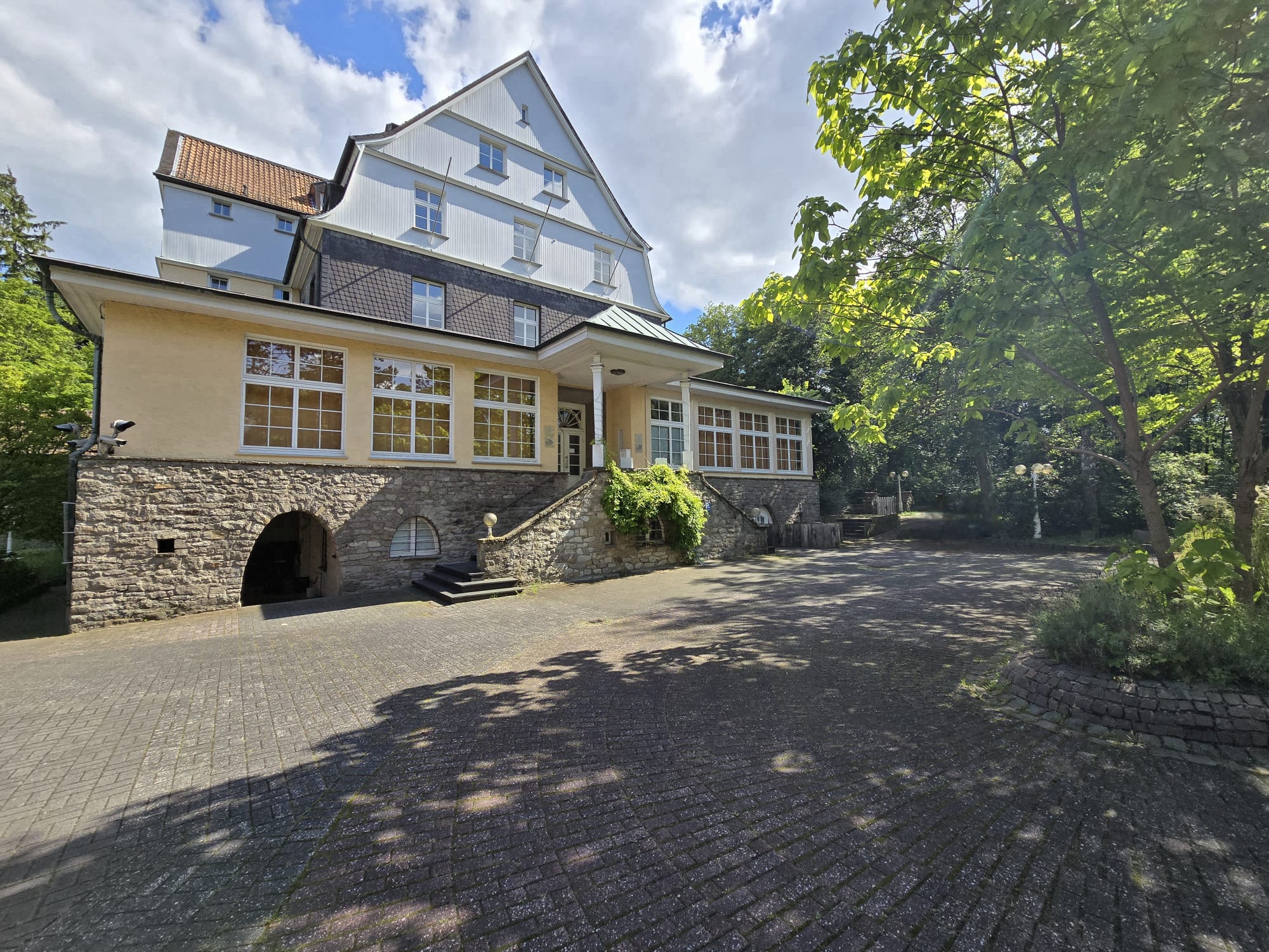 Bürokomplex zum Kauf provisionsfrei 4.400.000 € 3.164 m²<br/>Bürofläche Ittenbach Königswinter 53639