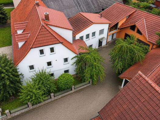 Mehrfamilienhaus zum Kauf 159.000 € 8 Zimmer 240 m² 512 m² Grundstück Michelau Michelau in Oberfranken 96247