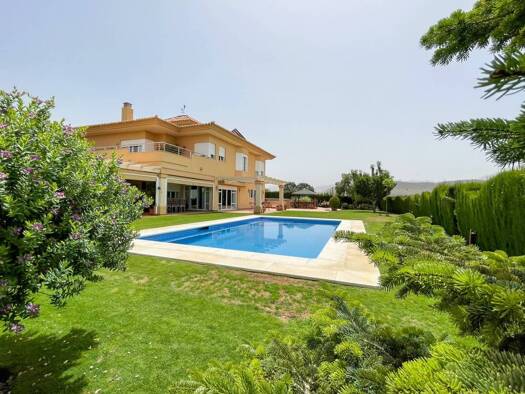 Chalet zum Kauf 950.000 € 6 Zimmer 667 m² 1.194 m² Grundstück Antequera 29200