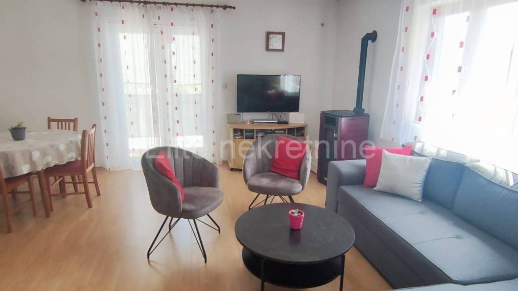 Haus zum Kauf 298.000 € 9 Zimmer 117 m² Hvar