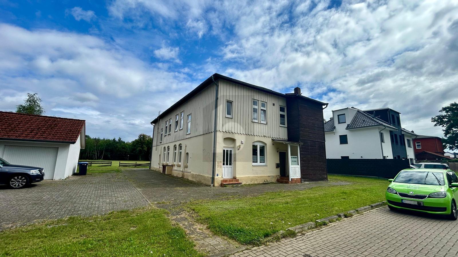 Mehrfamilienhaus zum Kauf 430.000 € 12 Zimmer 336 m²<br/>Wohnfläche 1.165 m²<br/>Grundstück Hornbostel Wietze 29323