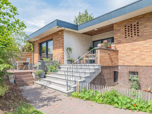 Bungalow zum Kauf 338.000 € 4 Zimmer 128 m² 1.050 m² Grundstück Drochtersen Drochtersen 21706