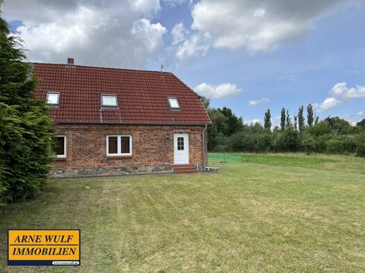 Doppelhaushälfte zum Kauf 135.000 € 3 Zimmer 107,4 m² 2.734 m² Grundstück Sehlsdorf Diestelow / Sehlsdorf 19399