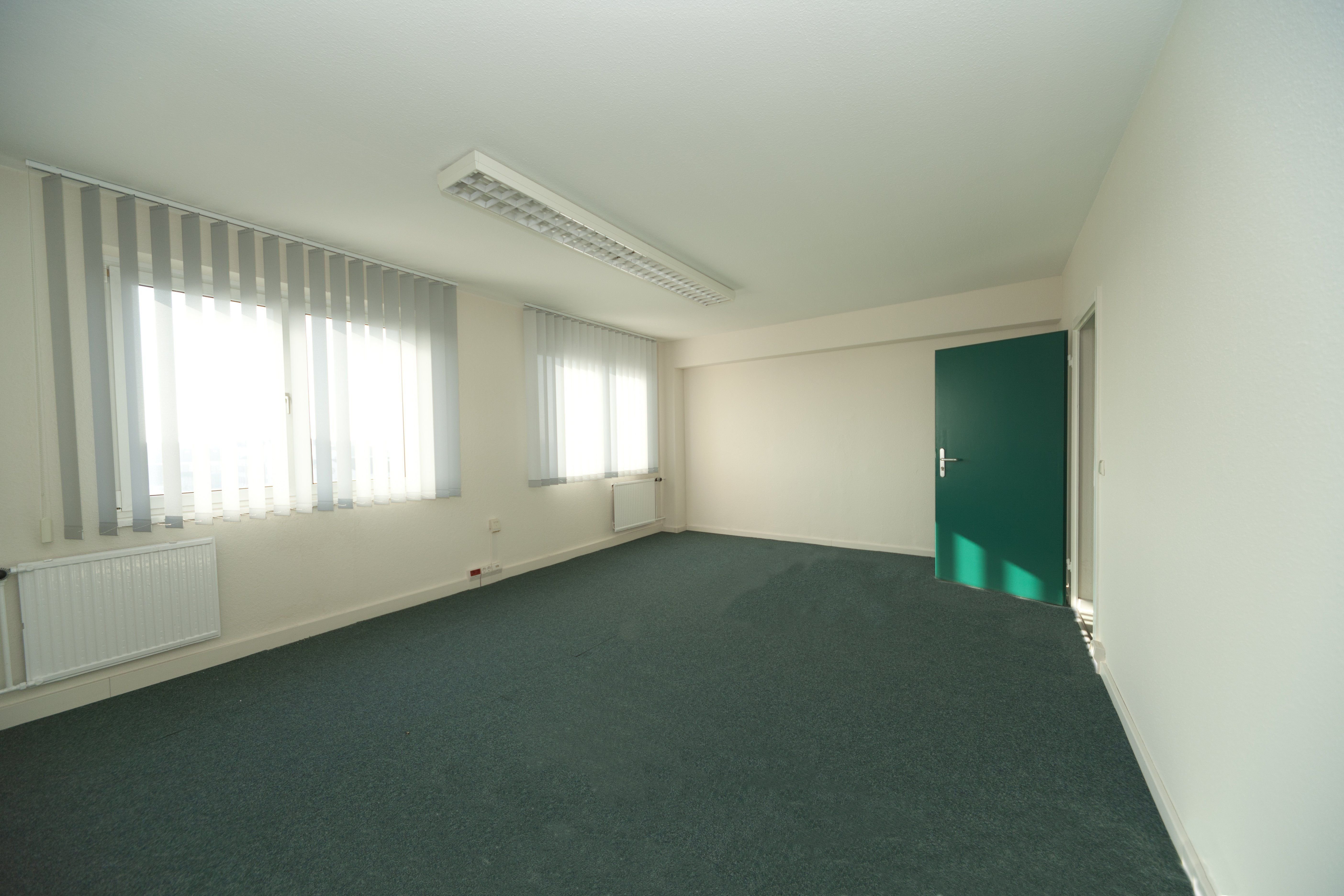 Bürofläche zur Miete provisionsfrei 400 € 1 Zimmer 25 m²<br/>Bürofläche Hellersdorfer Weg 35 Marzahn Berlin 12689