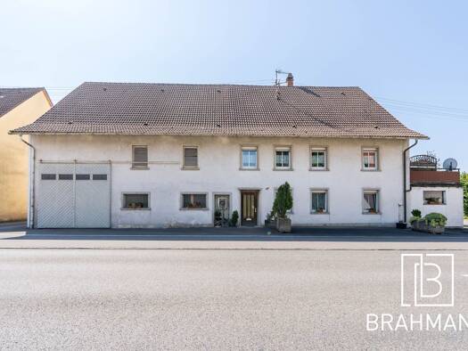 Haus zum Kauf provisionsfrei 550.000 € 8 Zimmer 200 m² 1.200 m² Grundstück Luttinger Str. 49 Luttingen Laufenburg 79725