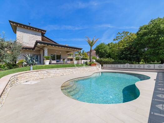 Villa zum Kauf 1.170.000 € 7 Zimmer 196 m² 600 m² Grundstück Lonato del Garda 25017
