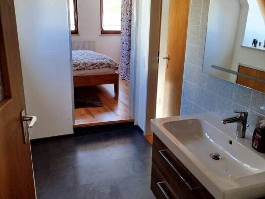 Stadthaus zur Miete 700 € 4 Zimmer frei ab 01.01.2026 Kornhöfstadt Scheinfeld 91443