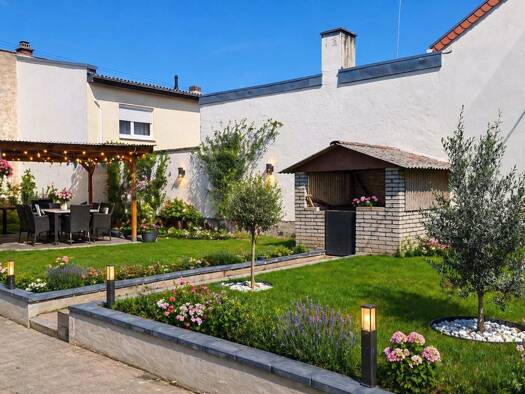 Einfamilienhaus zum Kauf 395.000 € 5 Zimmer 125 m² 440 m² Grundstück Oggersheim Ludwigshafen 67071