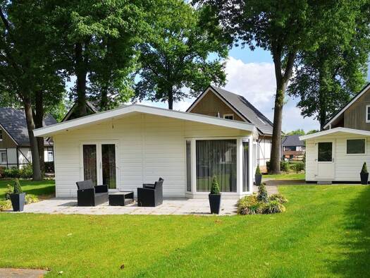 Bungalow zum Kauf provisionsfrei 199.000 € 5 Zimmer 71 m² 639 m² Grundstück Hommelweg 2 Susteren 6114