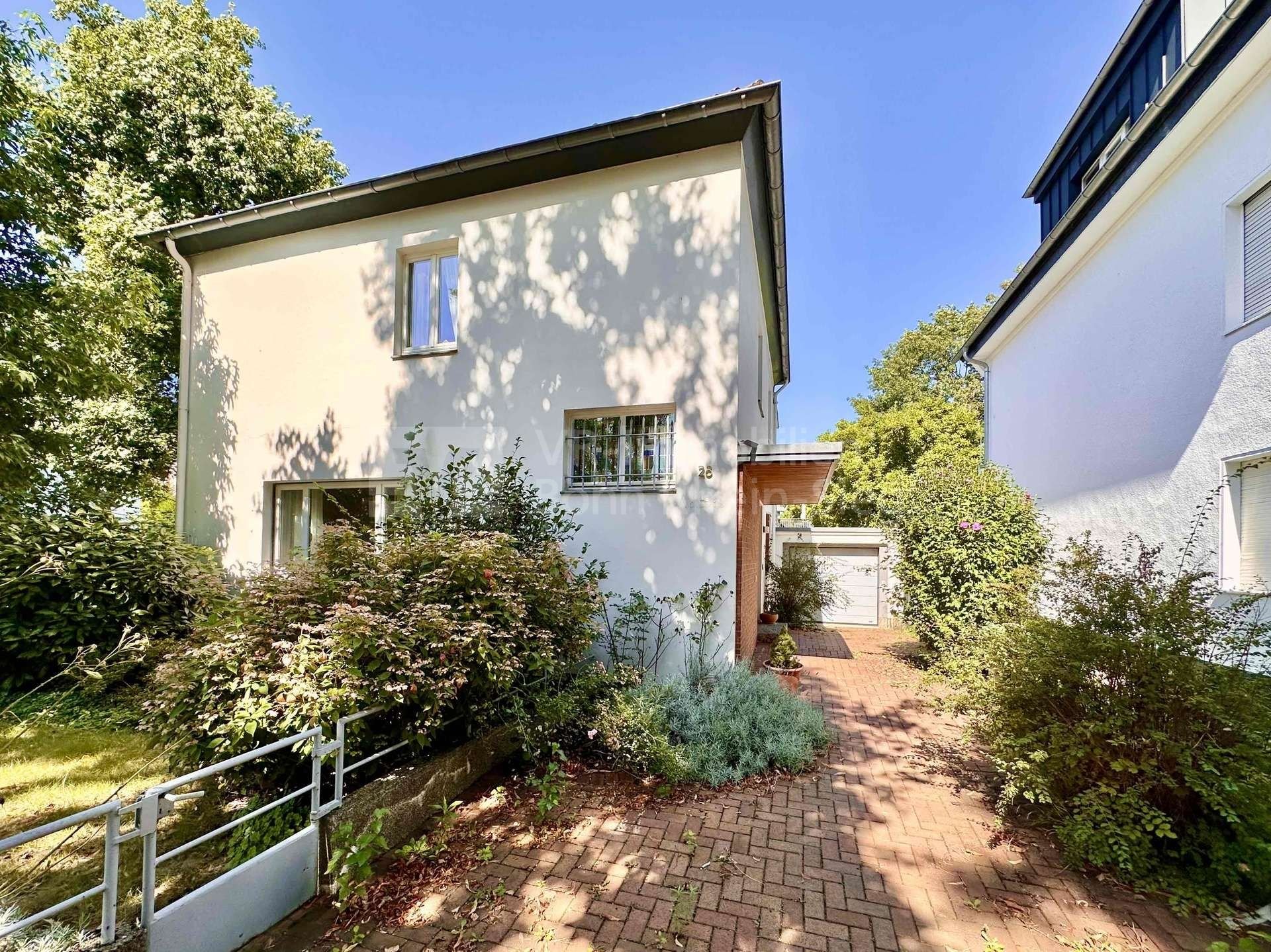 Einfamilienhaus zum Kauf 843.000 € 6 Zimmer 152 m²<br/>Wohnfläche 491 m²<br/>Grundstück Rüngsdorf Bonn 53173