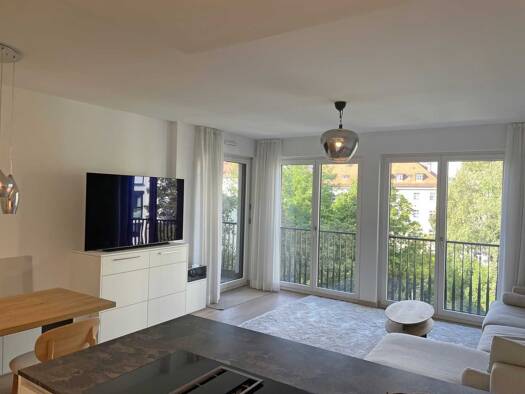 Wohnung zur Miete 700 € 2 Zimmer 75,4 m² frei ab sofort Prinz-Ludwig-Str. 4 Maxvorstadt München 80333