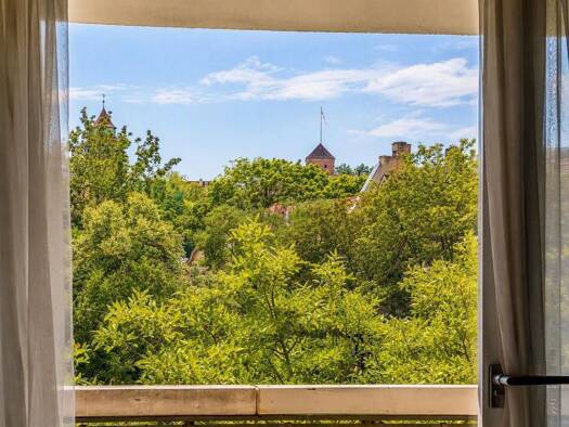 Wohnung zur Miete 800 € 3 Zimmer 73 m² 3. Geschoss frei ab 15.09.2026 Pirckheimerstraße 23 Gärten h d Veste Altstadt und engere Innenstadt 90408