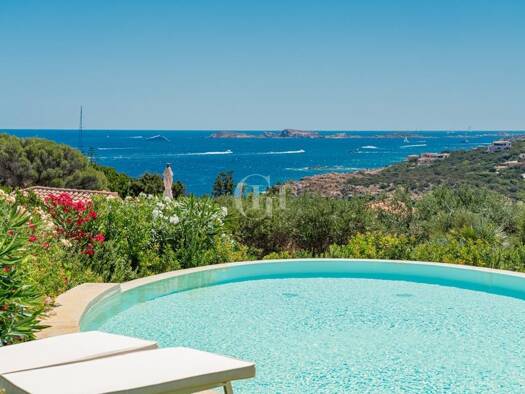 Reihenmittelhaus zur Miete 80 m² 130 m² Grundstück Arzachena 07021