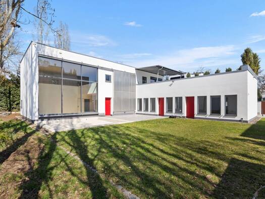 Villa zur Miete 2.750 € 5,5 Zimmer 308 m² 900 m² Grundstück Westenviertel Regensburg 93049