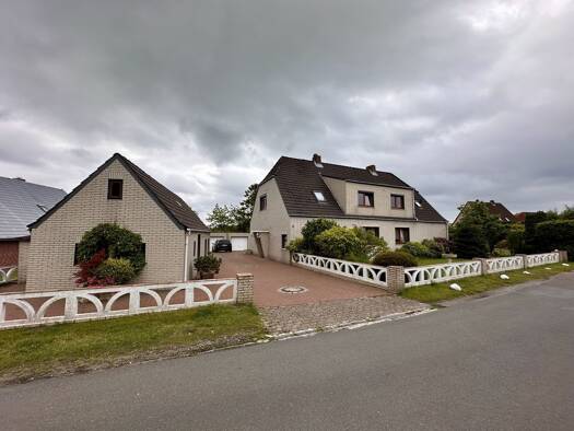 Mehrfamilienhaus zum Kauf 323.000 € 9 Zimmer 238 m² 1.411 m² Grundstück Rottland 6 Nordholz Wurster Nordseeküste Nordholz 27639