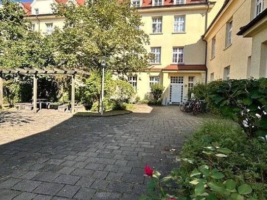 WG-Zimmer zur Miete 450 € 13 m² Geschoss 1/3 frei ab 15.10.2026 Wilhelm-Braun-Straße 10 Weingarten 88250
