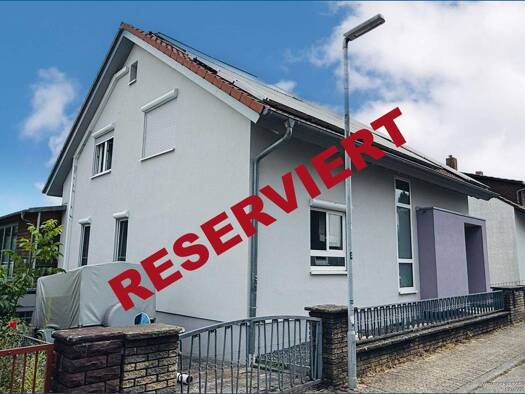 Einfamilienhaus zum Kauf provisionsfrei 698.000 € 6 Zimmer 173 m² 913 m² Grundstück frei ab sofort Berghausen Pfinztal / Berghausen 76327
