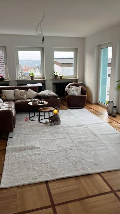 Wohnung zur Miete 1.250 € 4,5 Zimmer 125 m² Geschoss 1/2 frei ab 01.08.2025 Weinbergstraße 7 Astheim Volkach 97332
