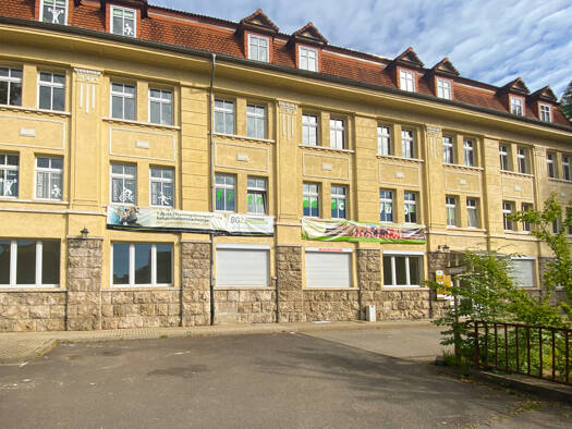 Praxisfläche zur Miete 710 € 6 Zimmer Apolda Apolda 99510
