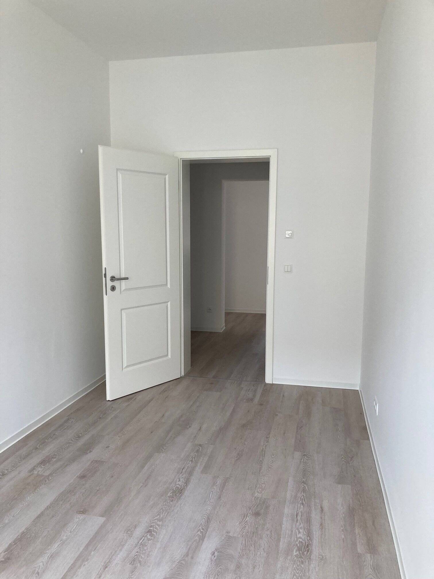 2-Raum-Appartment mit Küche, Lichtsystem, Design- Bad, Aufzug, Waschsalon – An der Markthalle 11, 9111 Chemnitz – Vorschaubild 10