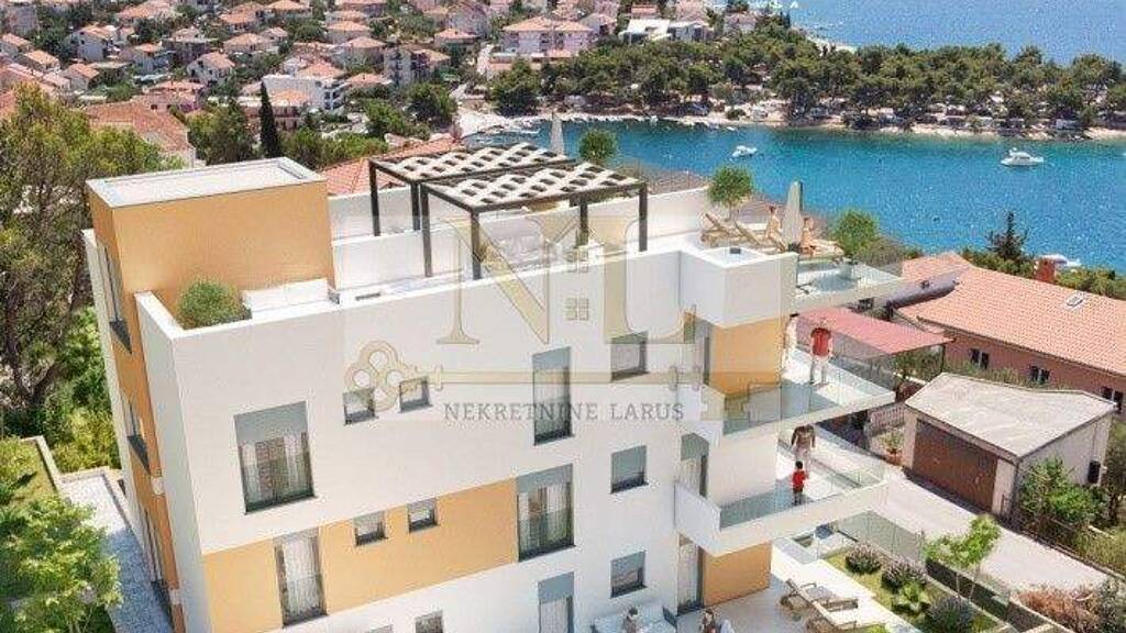 Wohnung zum Kauf 240.000 € 2 Zimmer 74 m² 1. Geschoss Trogir
