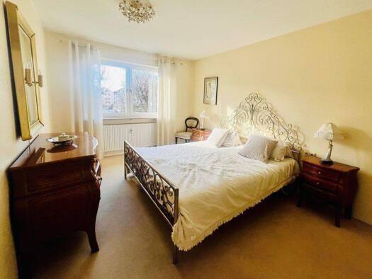 Wohnung zum Kauf 790.000 € 6 Zimmer 170 m² Geschoss 1/2 frei ab sofort Weingarten 88250