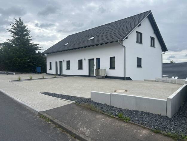 Maisonette zum Kauf - Erstbezug provisionsfrei 495.000 € 9 Zimmer 121,5 m² EG Steinau Petersberg 36100