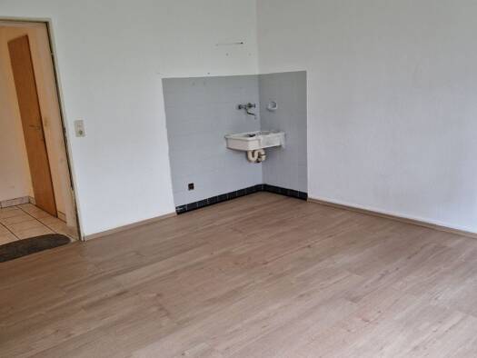 Wohnung zur Miete 270 € 1 Zimmer 18 m² Geschoss EG/1 frei ab 01.07.2026 Flurscheideweg 36 Sossenheim Frankfurt 65936 