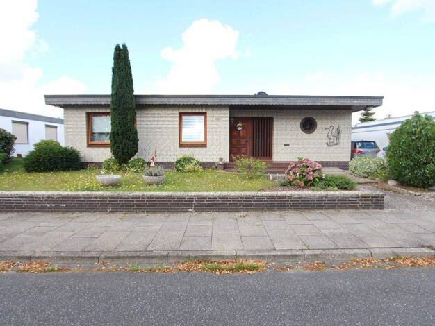 Einfamilienhaus zum Kauf 399.000 € 4 Zimmer 131,4 m² 549 m² Grundstück Elmshorn 25336