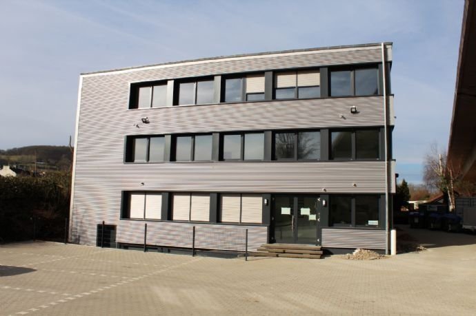 Produktionshalle zur Miete 2.900 € 300 m²<br/>Lagerfläche Eilpe-Nord Hagen 58091