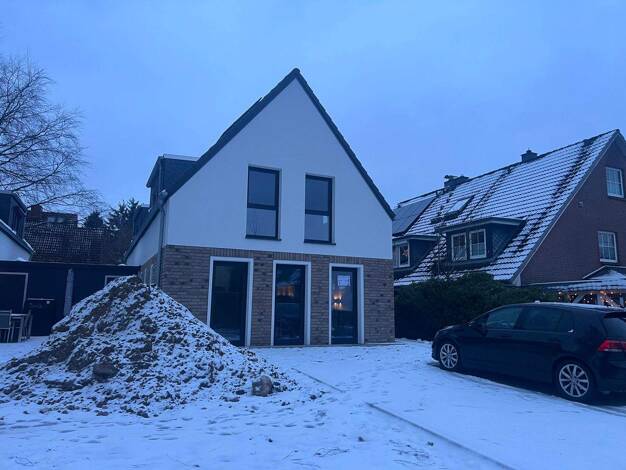 Doppelhaushälfte zum Kauf 559.000 € 3 Zimmer 92,2 m² 240 m² Grundstück Von Suppé Str. 44 A Rahlstedt Hamburg 22145