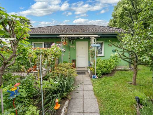 Bungalow zum Kauf 410.000 € 3 Zimmer 74 m² 645 m² Grundstück Bohnsdorf Treptow-Köpenick 12526
