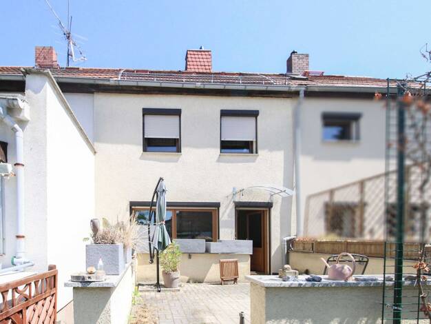 Sonstiges zum Kauf als Kapitalanlage geeignet 285.000 € 4 Zimmer 100 m² 400,3 m² Grundstück Damaschkestraße Süd 06130